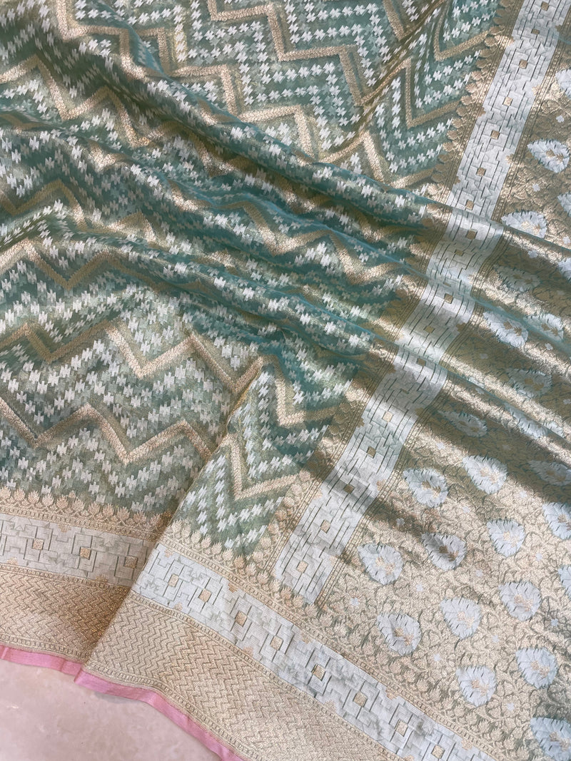 Pure Tissue Reshmi Zari Banarasi Brocade Handloom Saree - The Handlooms