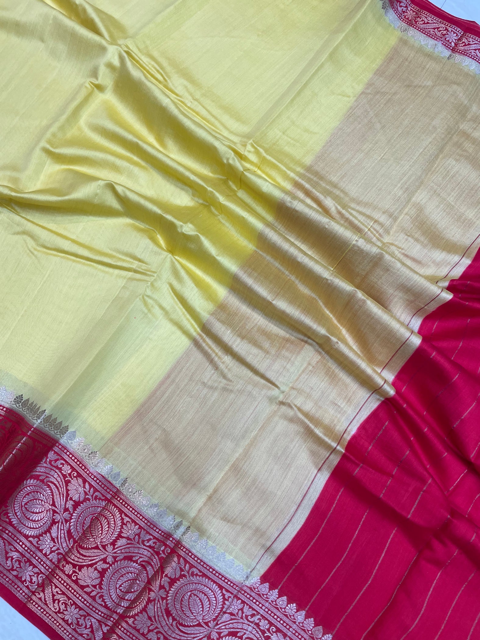 Pure Chiniya Silk Khaddi Handloom Banarasi Saree main image 0
