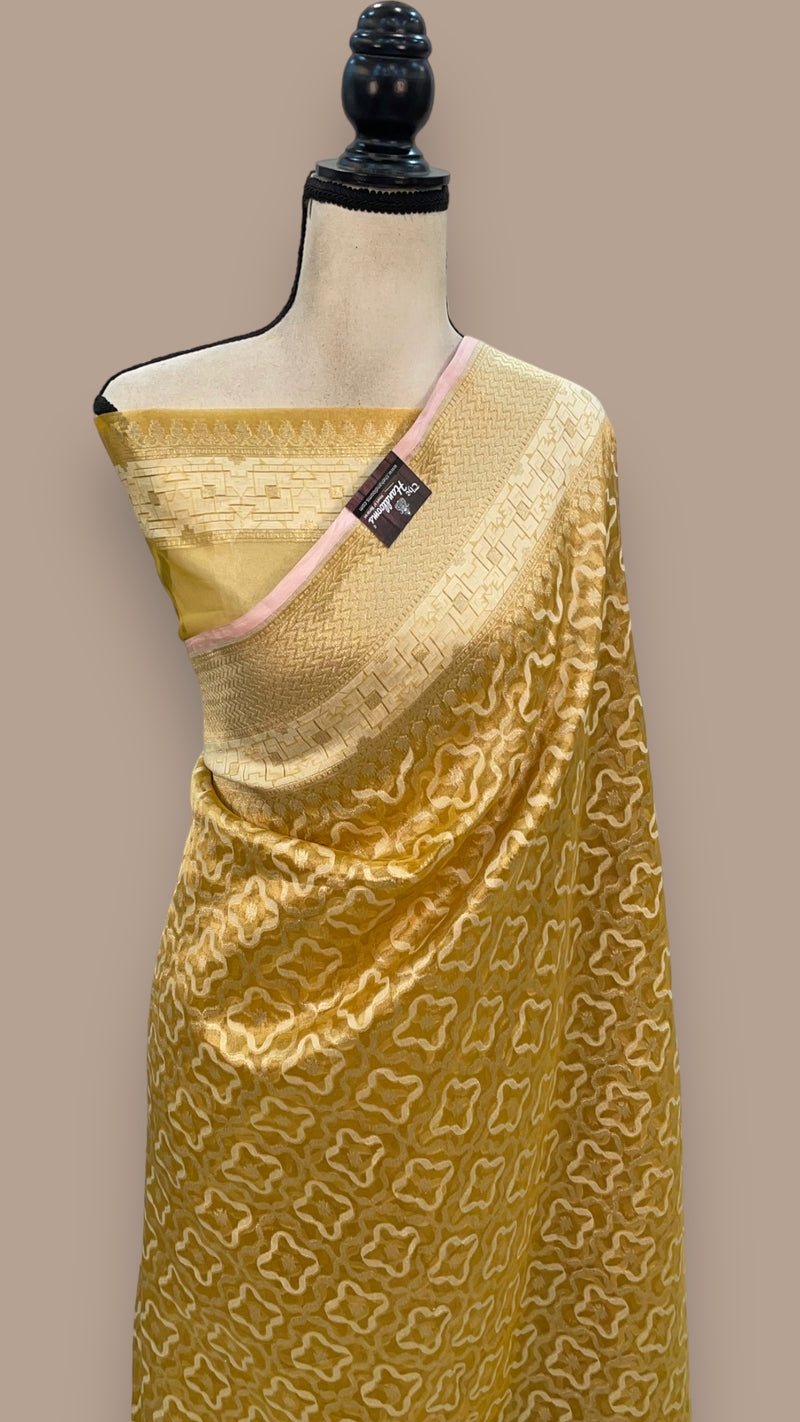 Pure Tissue Reshmi zari Banarasi Saree - The Handlooms