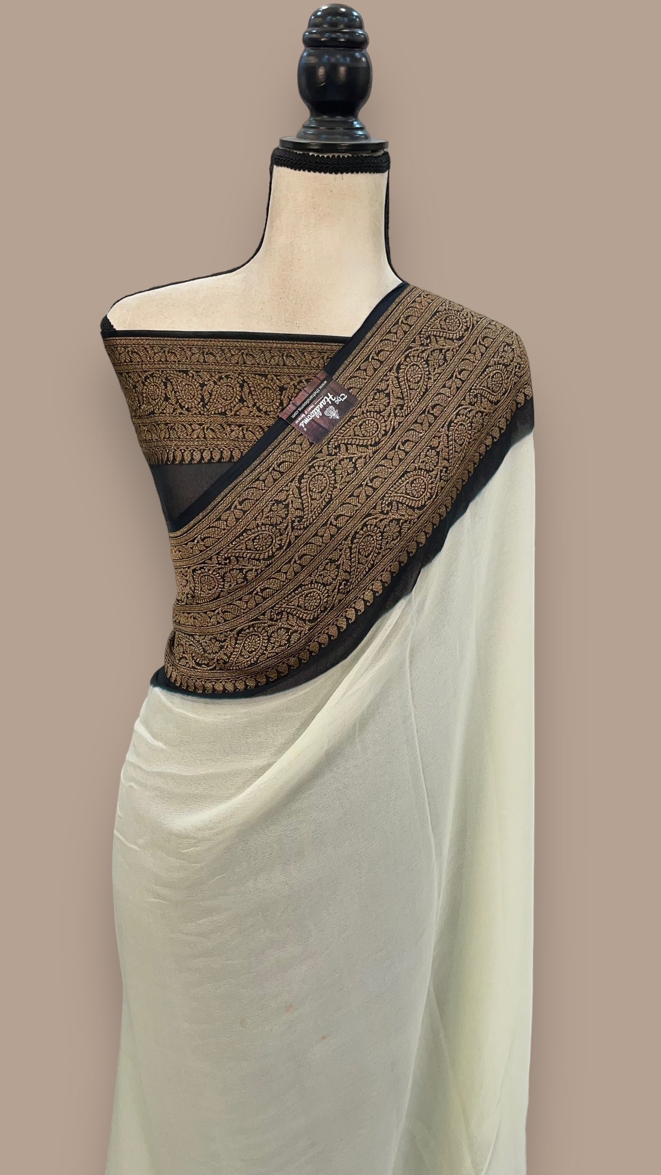 Khaddi Georgette Handloom Banarasi Saree - Antique Zari