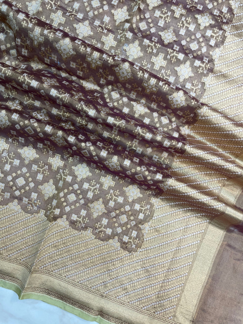 Pure Tissue Reshmi Zari Banarasi Brocade Handloom Dupatta - The Handlooms