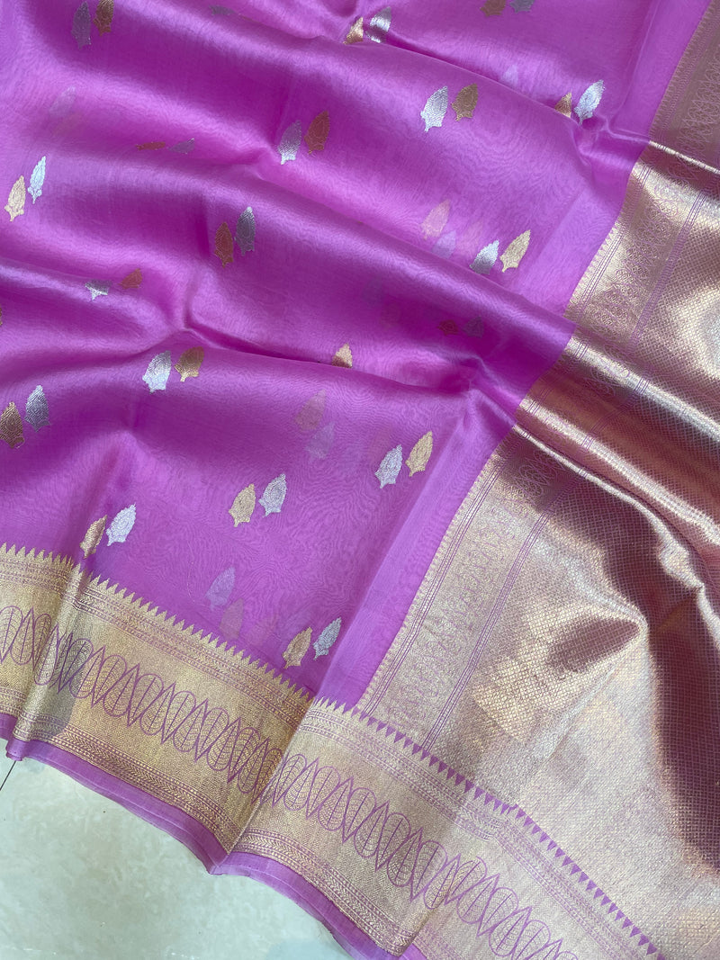 Pure Kora Handloom Banarasi Saree - Sona Roopa Alfi Kadua Booti - The Handlooms