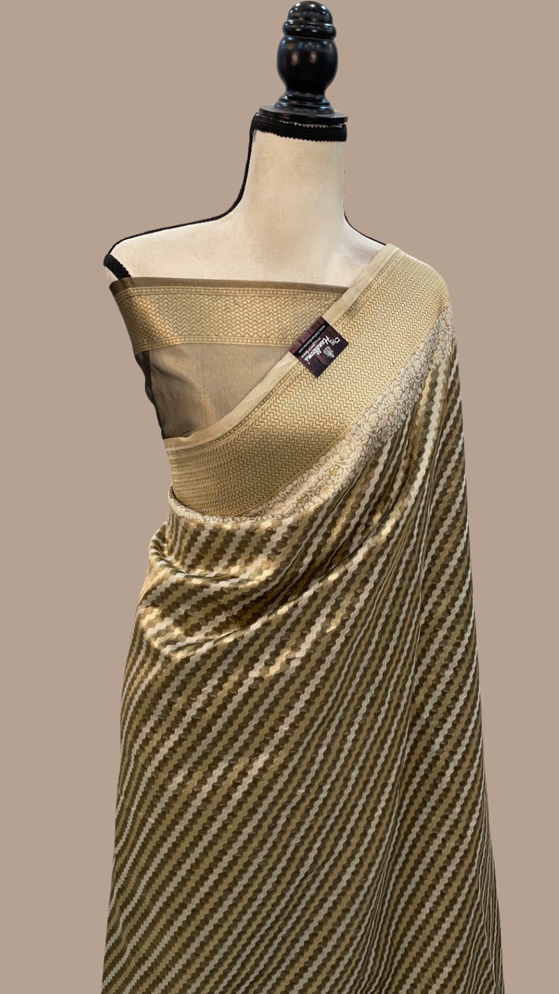 Pure Tissue Reshmi zari Banarasi Saree - The Handlooms
