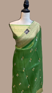 Pure Kora Handloom Banarasi Saree - Sona Roopa Alfi Kadua Booti - The Handlooms