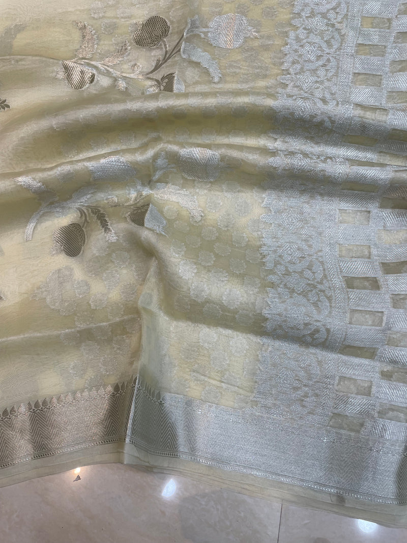 Pure Kora Handloom Banarasi Saree - The Handlooms