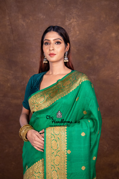 Green Pure Tussar Georgette Handloom Banarasi Saree - All over kadua motifs