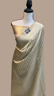 Pure Tissue Reshmi Zari Banarasi Brocade Handloom Saree - The Handlooms