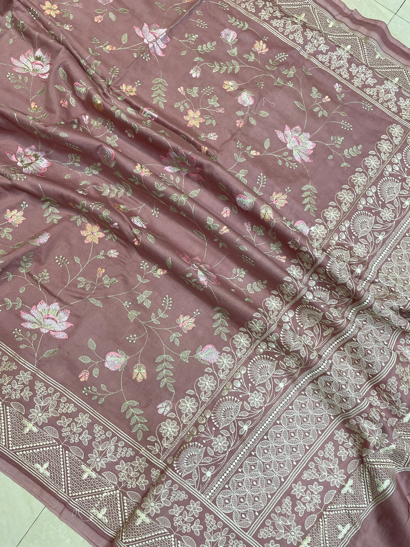 Pure Chiniya Silk Handloom Banarasi Saree main image 0