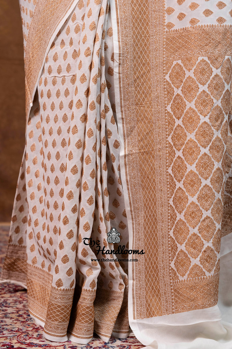 White Pure Khaddi Georgette Handloom Banarasi Saree - Antique Zari