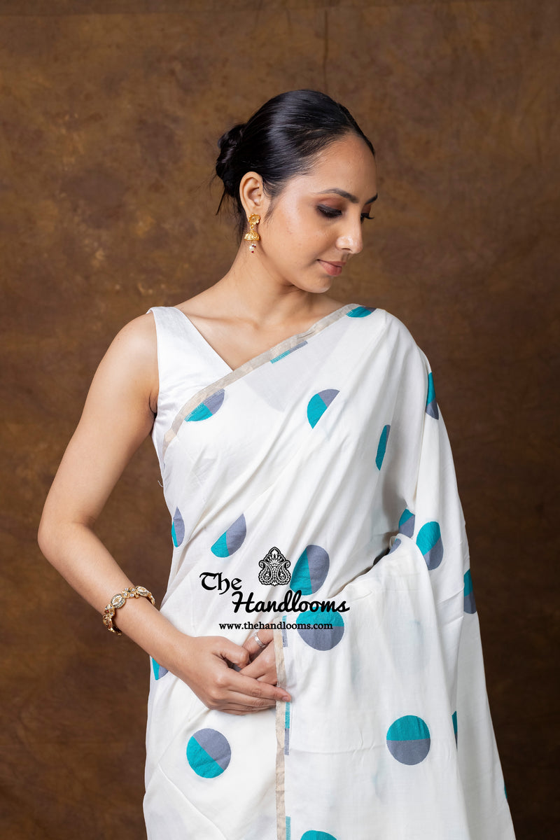 Pure Satan Silk Banarasi Handloom Saree - All Over Boota