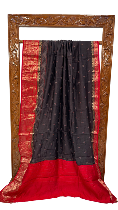 Pure Chiniya Silk Handloom Banarasi Saree With Chikankari