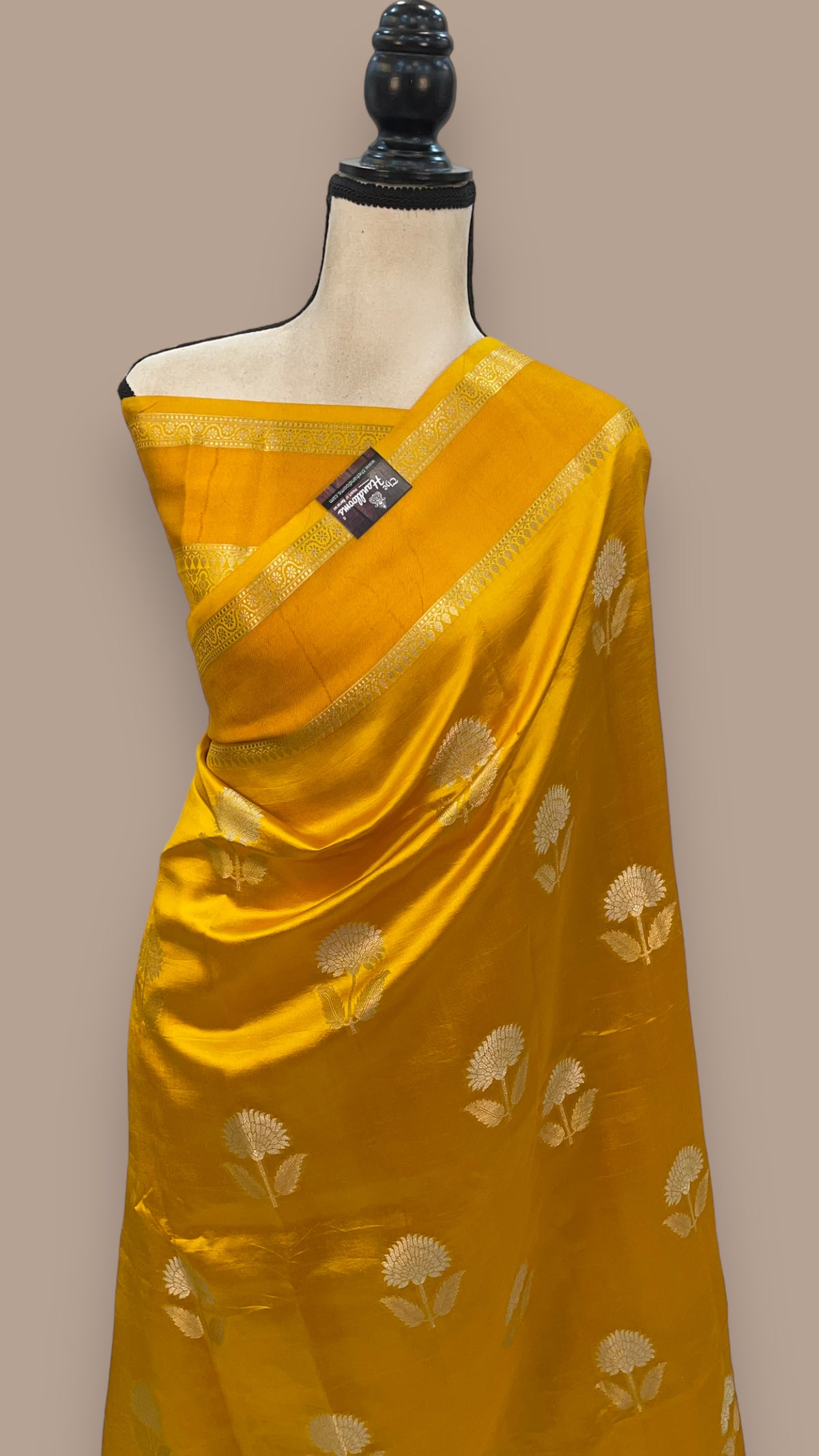 Pure Silk Handloom Banarasi Saree - Handwork Handbrush main image 0