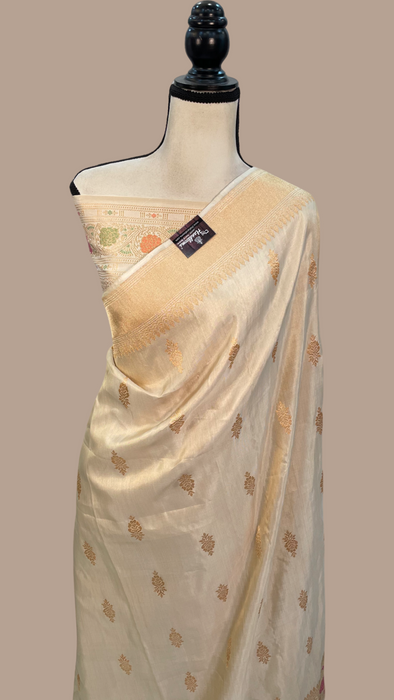 Pure Katan Tissue Silk Banarasi Handloom Saree - All over Kadua motifs