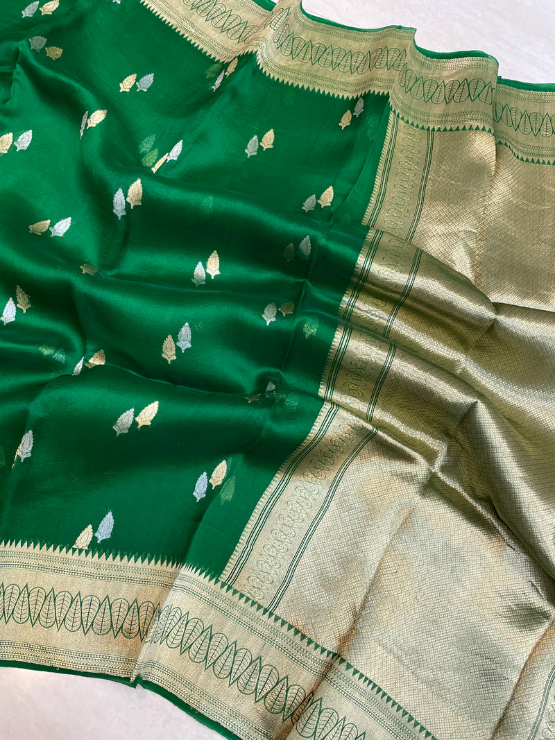 Pure Kora Handloom Banarasi Saree - Sona Roopa Alfi Kadua Booti - The Handlooms