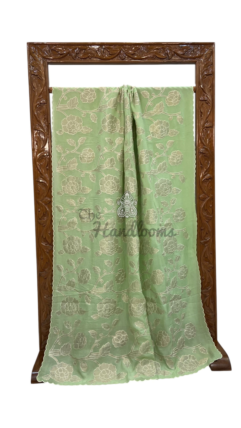 Pure Crepe Silk Handloom Banarasi Saree - Handwork