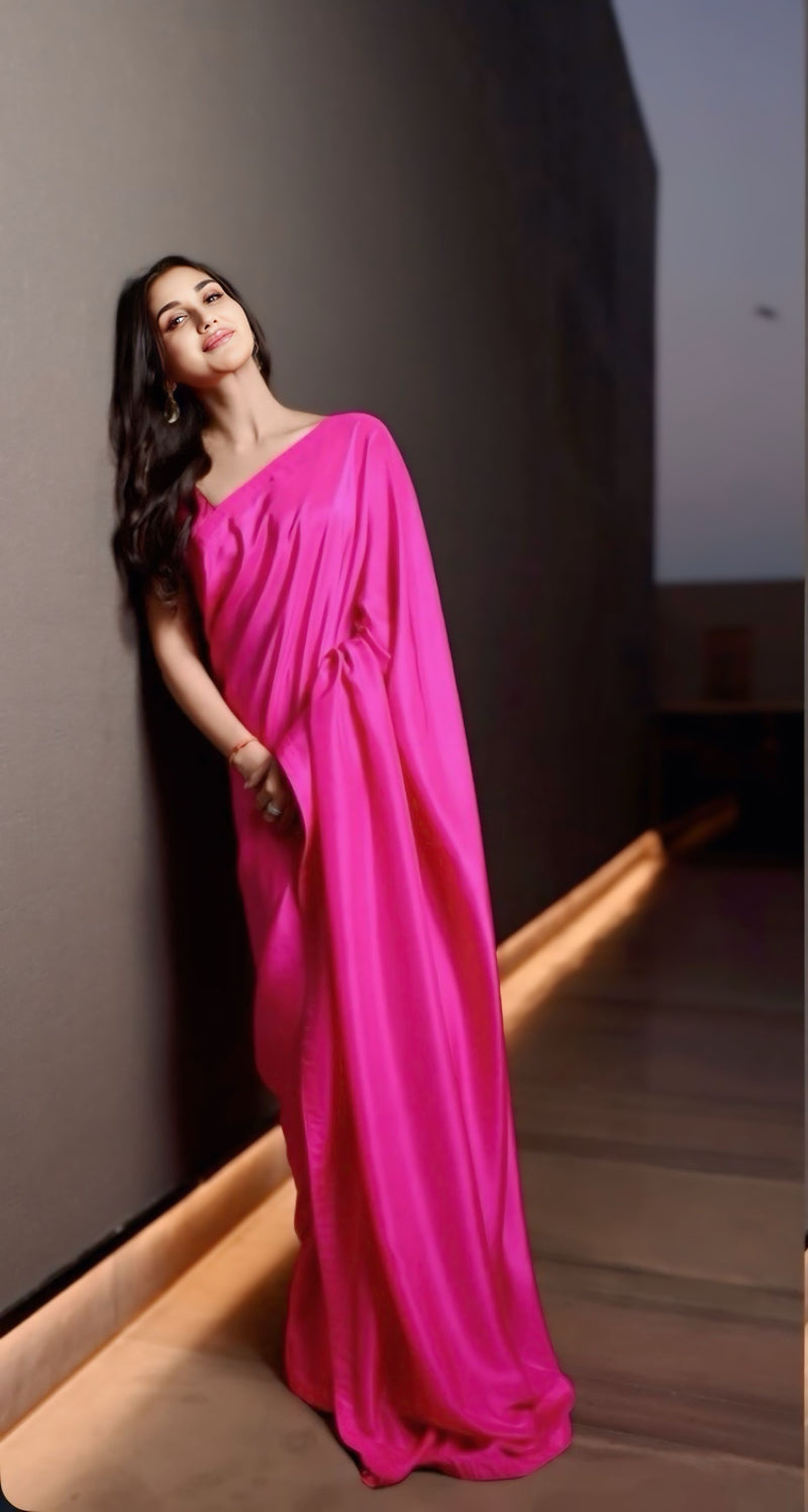 Nikita Dutta in Pink Pure Katan Silk Banarasi Handloom Saree - Plain - The Handlooms