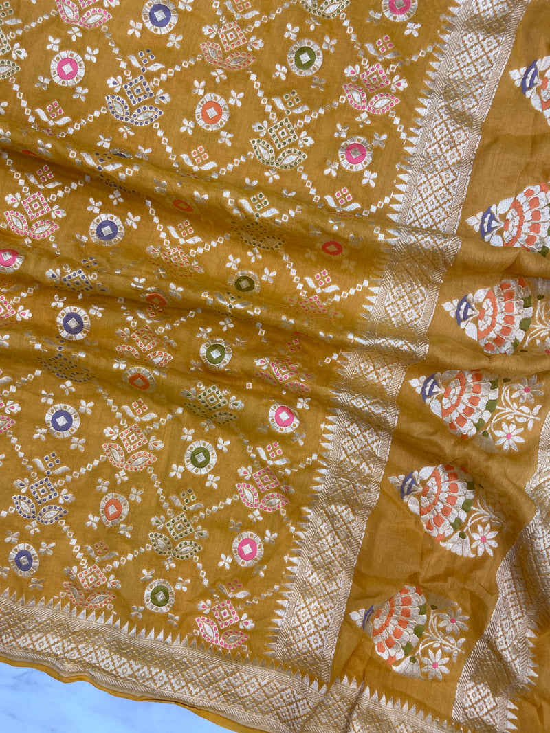 Pure Moonga Georgette Handloom Dupatta - Meenakari