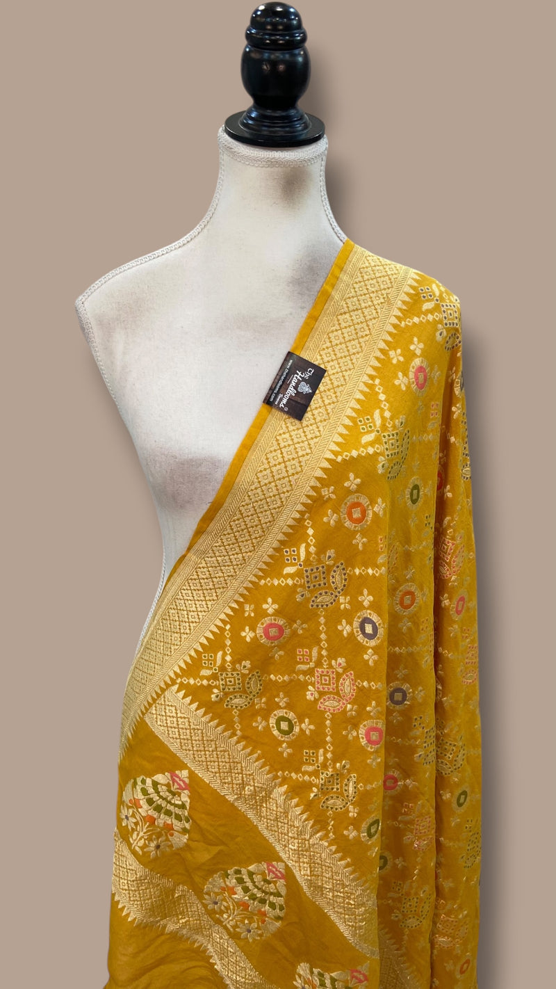 Pure Moonga Georgette Handloom Dupatta - Meenakari