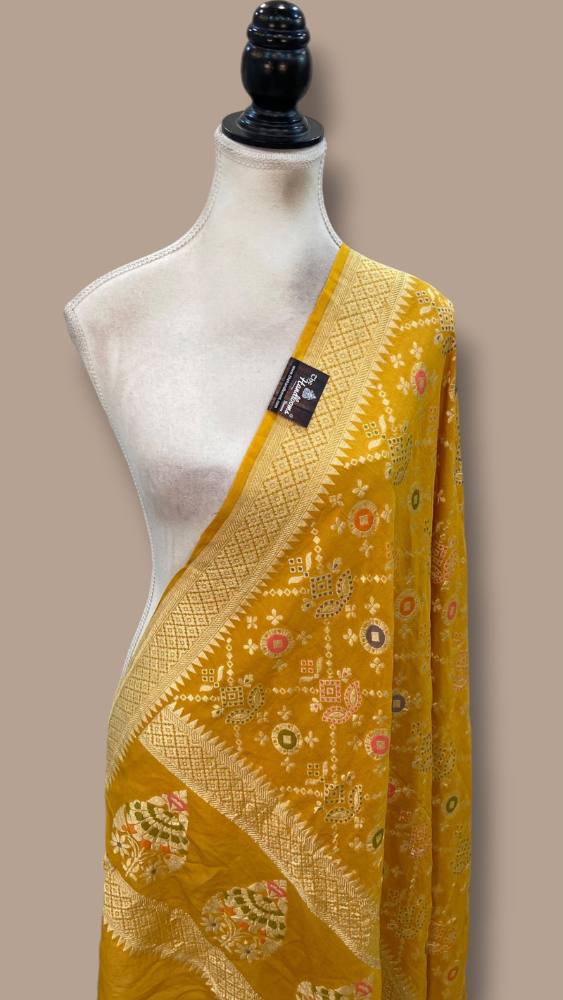 Pure Moonga Georgette Handloom Dupatta - Meenakari