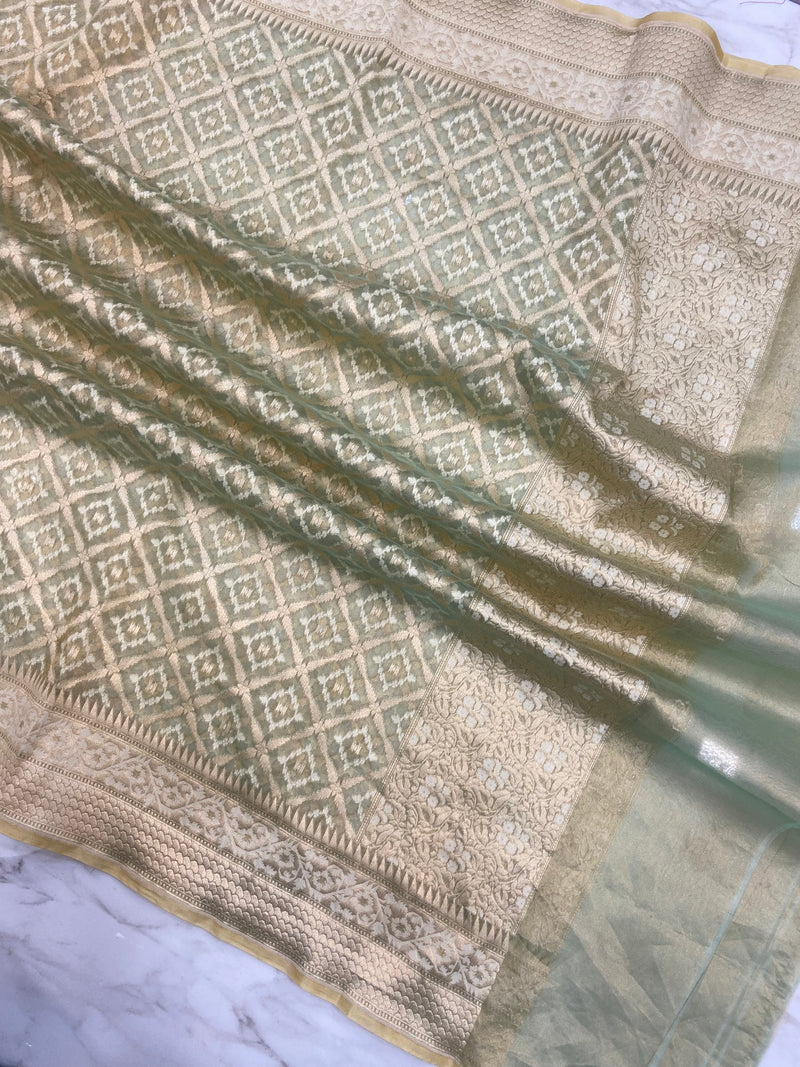 Pure Tissue Reshmi Zari Banarasi Brocade Handloom Dupatta - The Handlooms