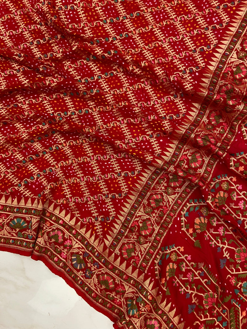 Pure Georgette Banarasi Bandhej Handloom Saree - with meenakari work - The Handlooms