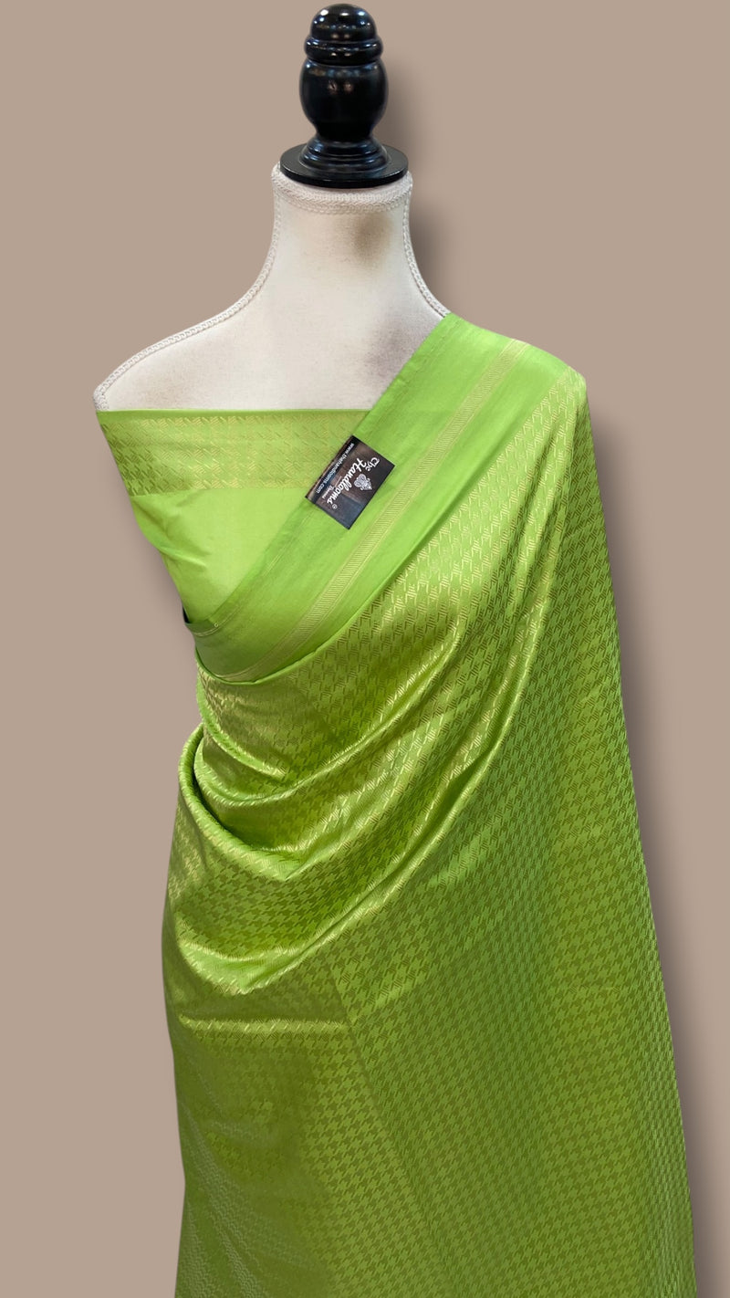 Kajol Devgan in Pure Satin Silk Banarasi Handloom Saree - Handwoven Tanchui Brocade