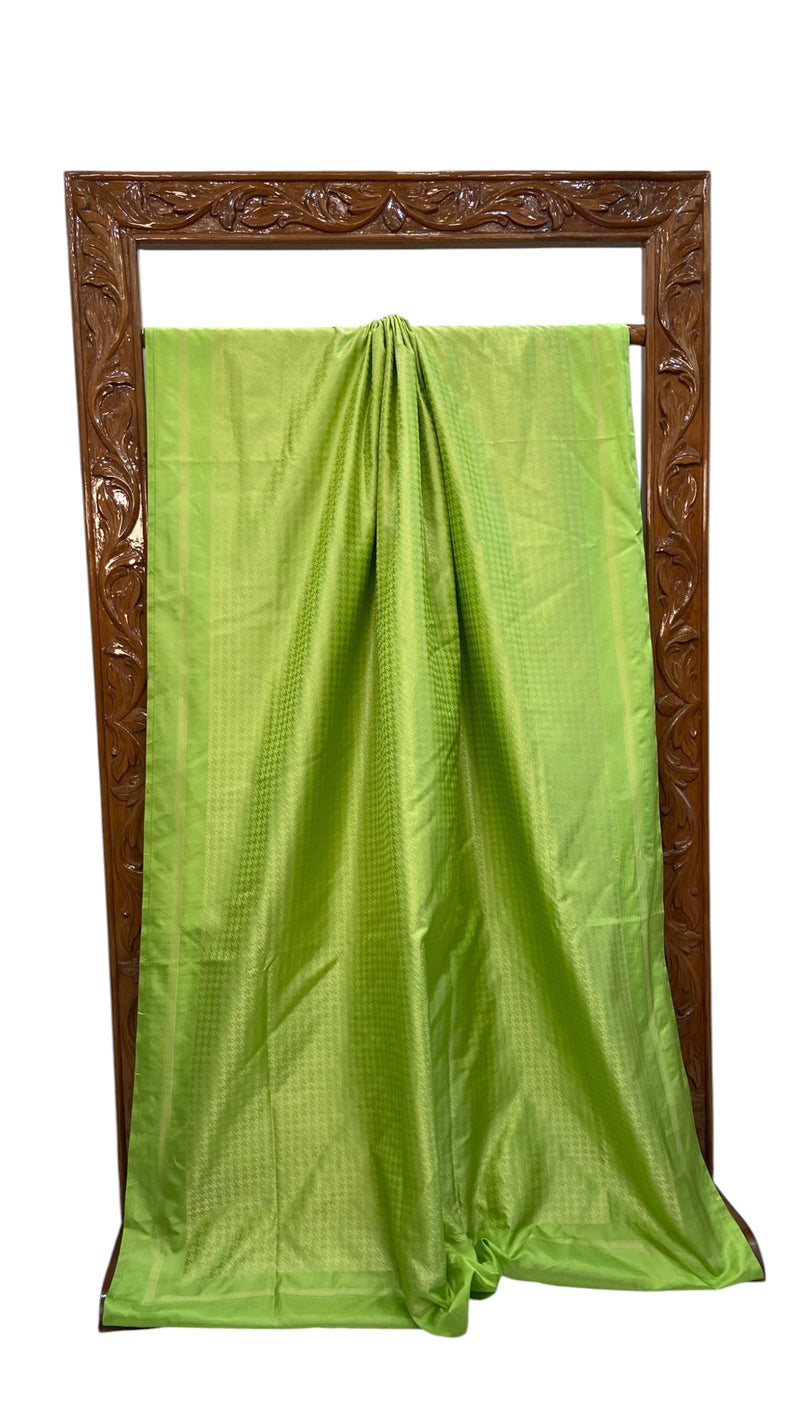 Kajol Devgan in Pure Satin Silk Banarasi Handloom Saree - Handwoven Tanchui Brocade