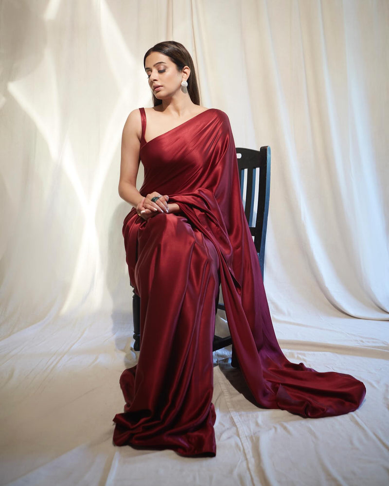 Priya Mani Raj in Pure Katan Silk Banarasi Handloom Saree - Plain