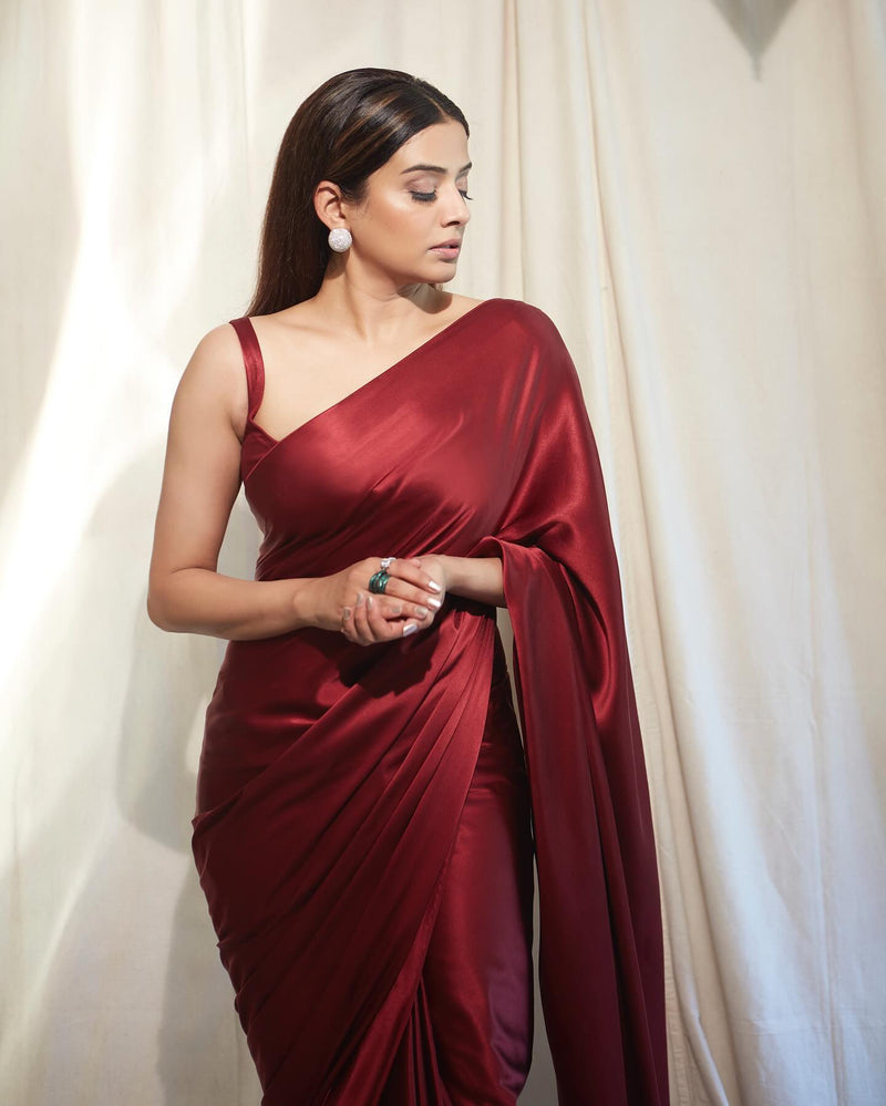 Priya Mani Raj in Pure Katan Silk Banarasi Handloom Saree - Plain