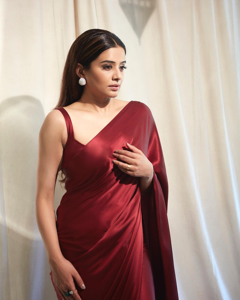 Priya Mani Raj in Pure Katan Silk Banarasi Handloom Saree - Plain