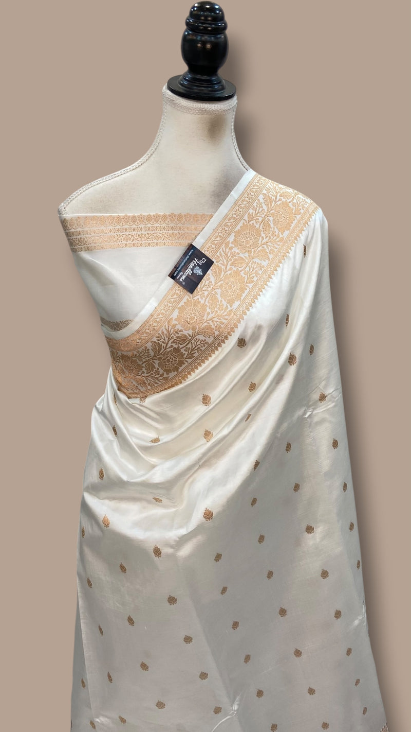 White Pure Katan Silk Banarasi Handloom Saree - All Over Kadua Motifs