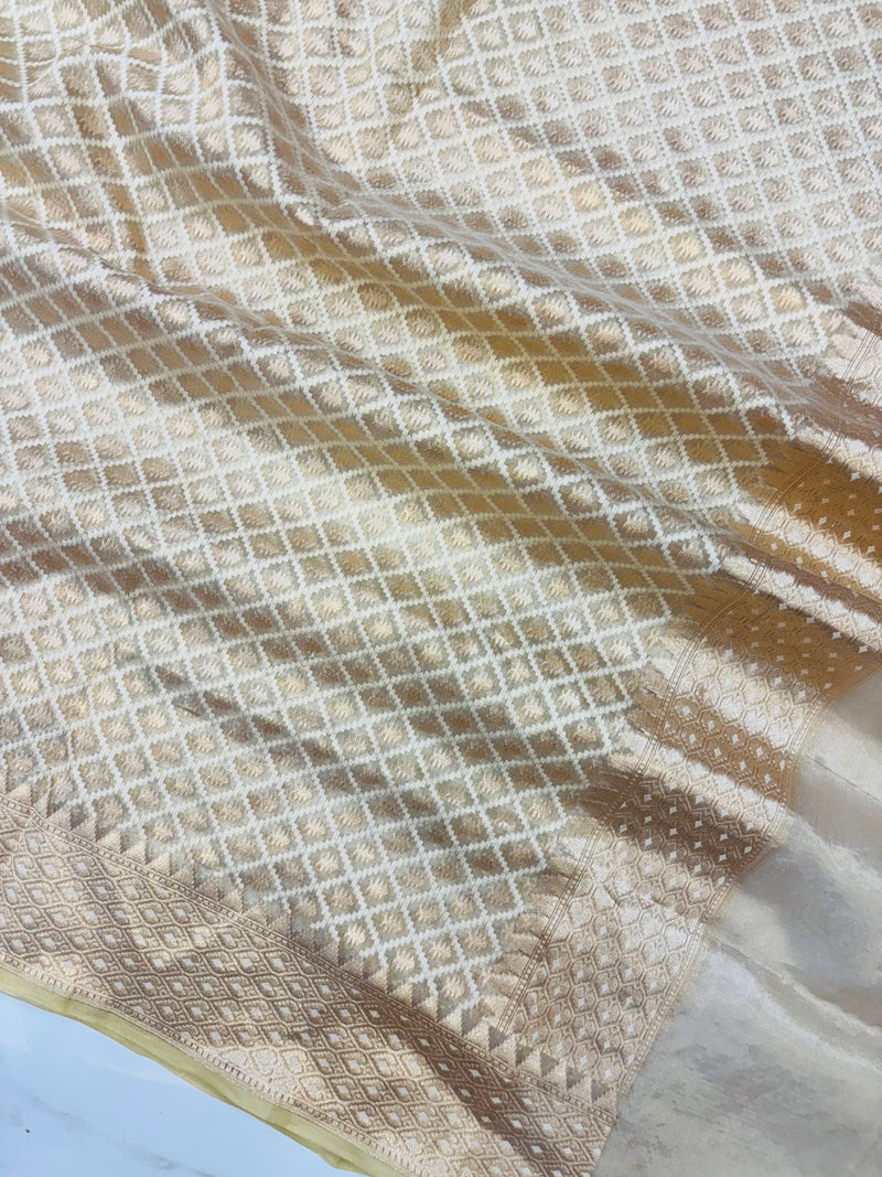 Pure Tissue Reshmi Zari Banarasi Brocade Handloom Dupatta - The Handlooms