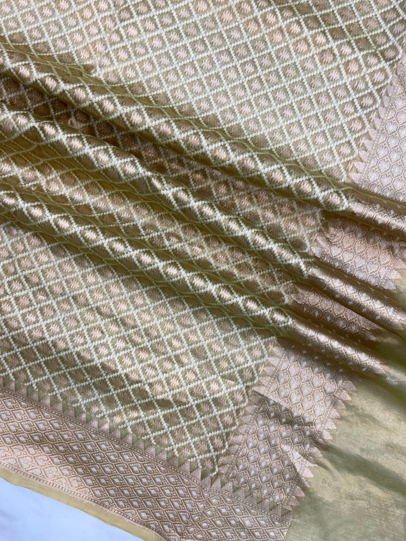 Pure Tissue Reshmi Zari Banarasi Brocade Handloom Dupatta - The Handlooms