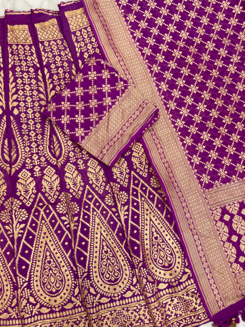 Pure Khaddi Georgette Bandhani Handloom Banarasi Lehenga - The Handlooms
