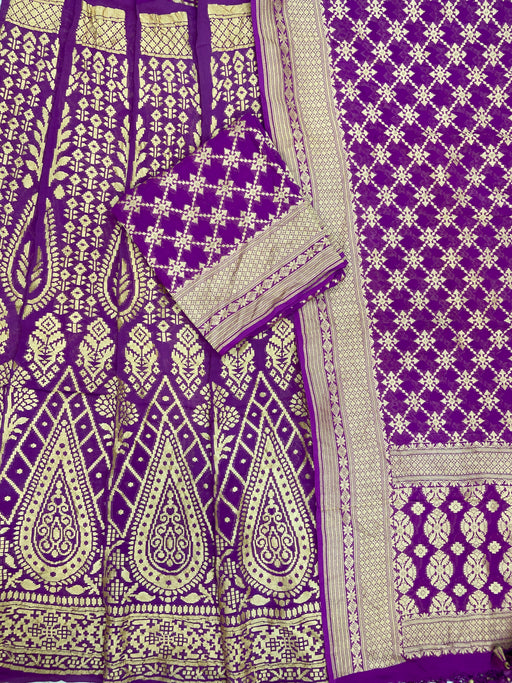 Pure Khaddi Georgette Bandhani Handloom Banarasi Lehenga - The Handlooms