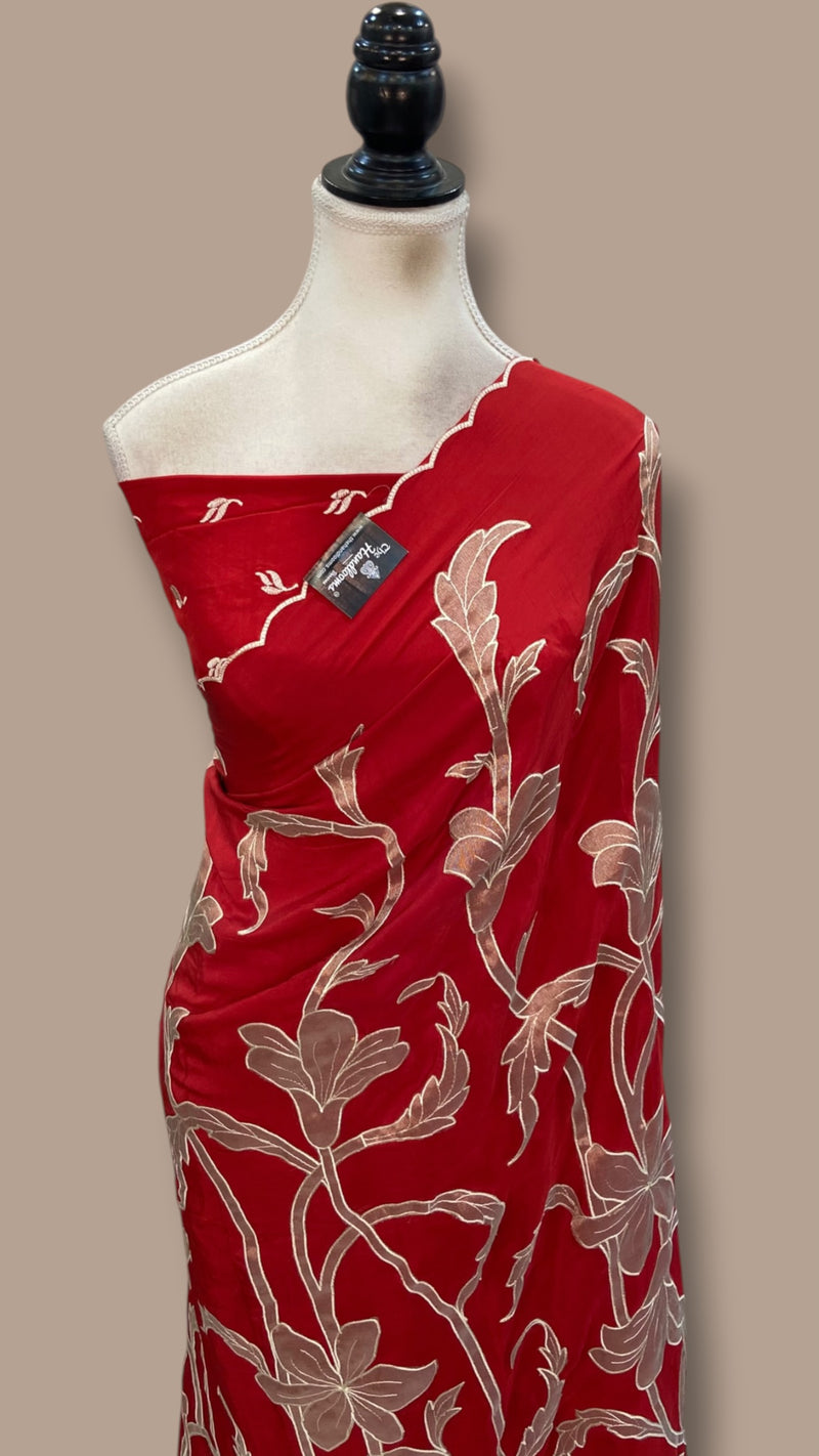 Pure Crepe Silk Handloom Banarasi Saree - Handwork