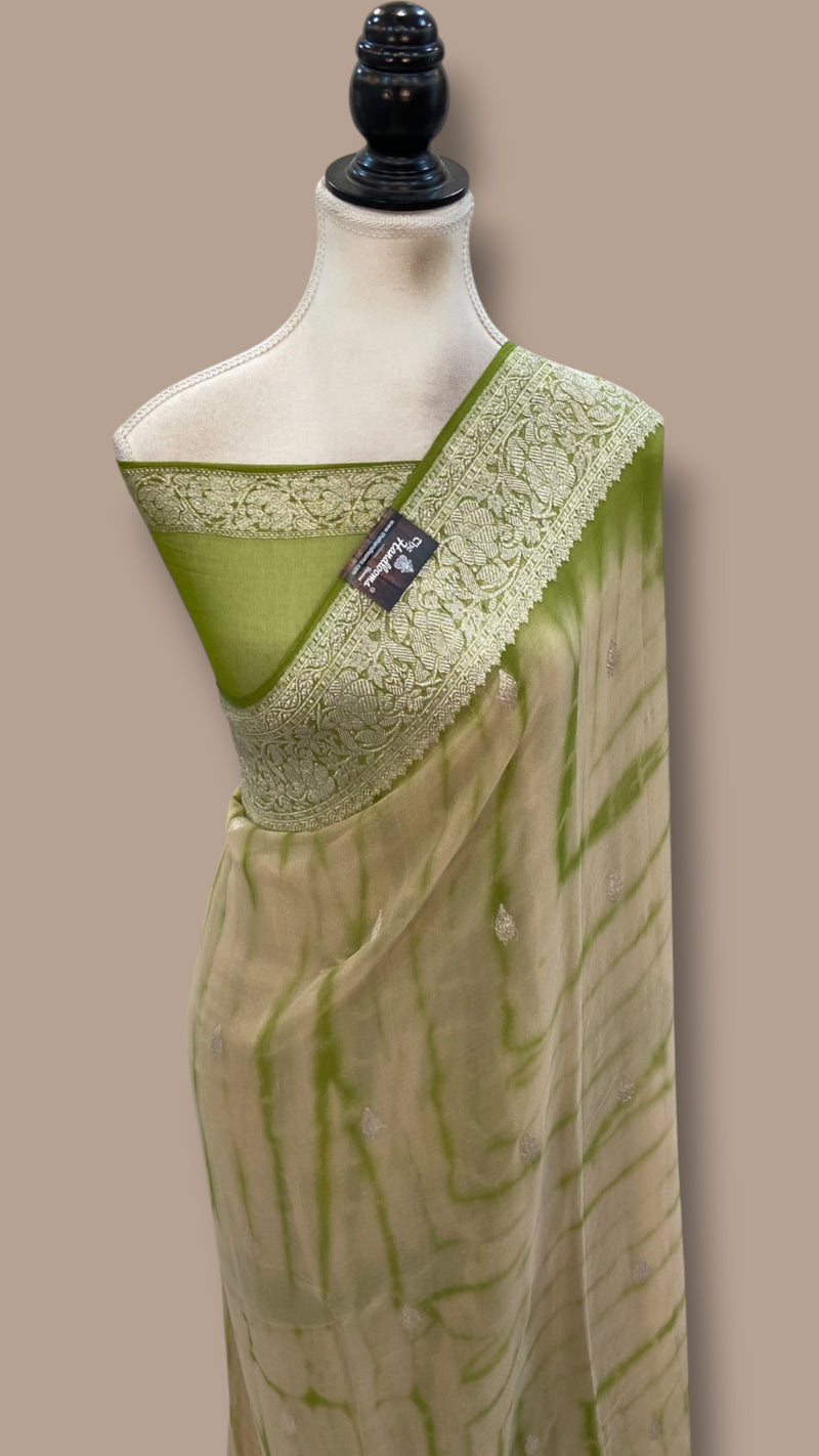 Pure Georgette Handloom Banarasi Saree - Silver Zari