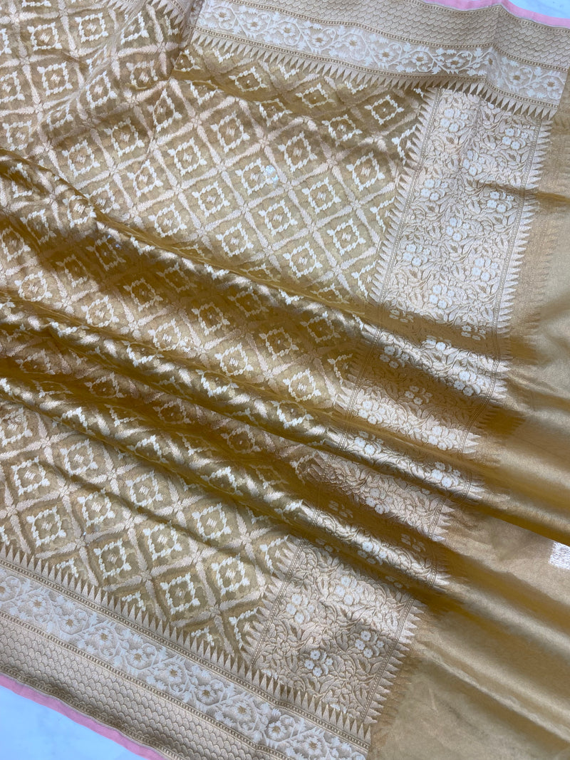 Pure Tissue Reshmi Zari Banarasi Brocade Handloom Dupatta - The Handlooms