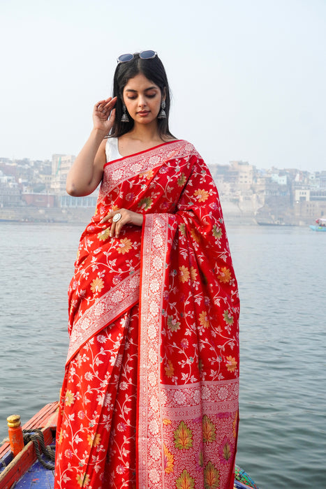 Moonga Georgette Handloom Banarasi Saree - With meenakari