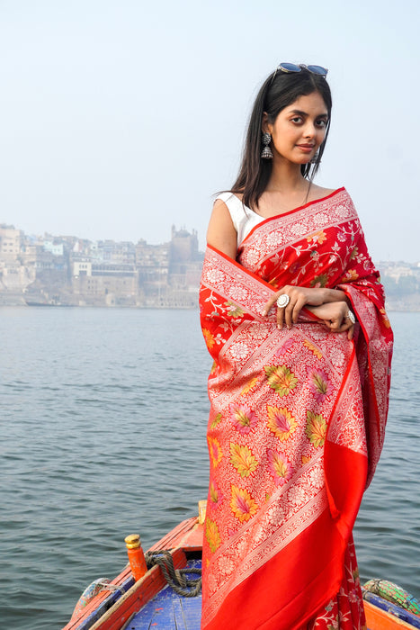 Moonga Georgette Handloom Banarasi Saree - With meenakari