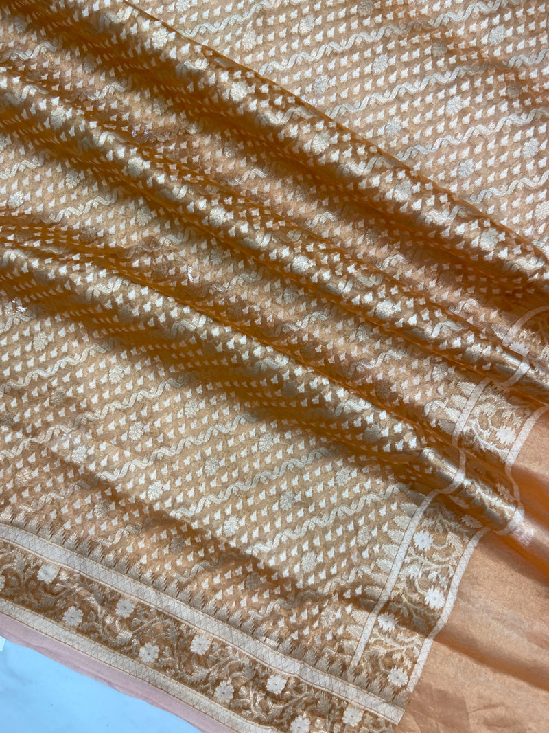 Pure Tissue Reshmi Zari Banarasi Brocade Handloom Dupatta - The Handlooms