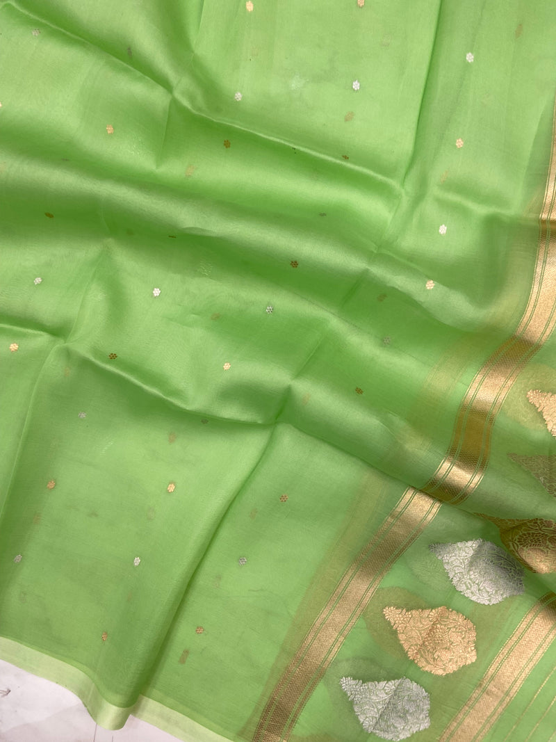 Pure kora Banarasi Handloom Dupatta - The Handlooms