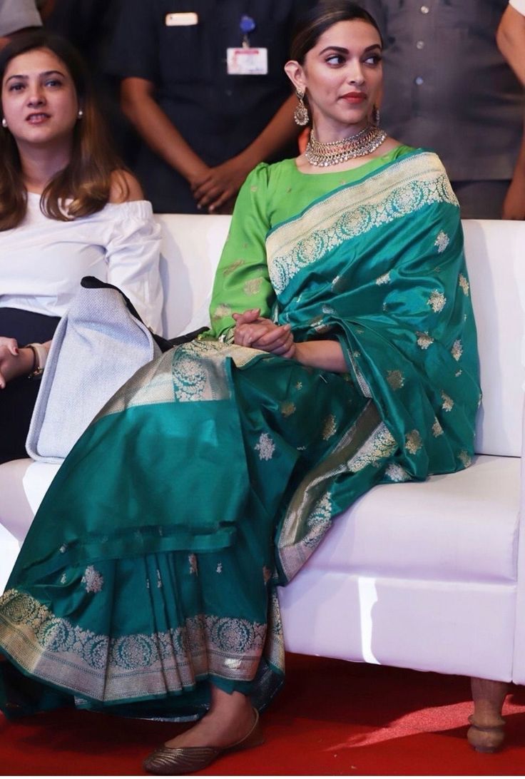 Deepika Padukone in Pure Katan Silk Banarasi Handloom Saree - All Over Motifs - The Handlooms