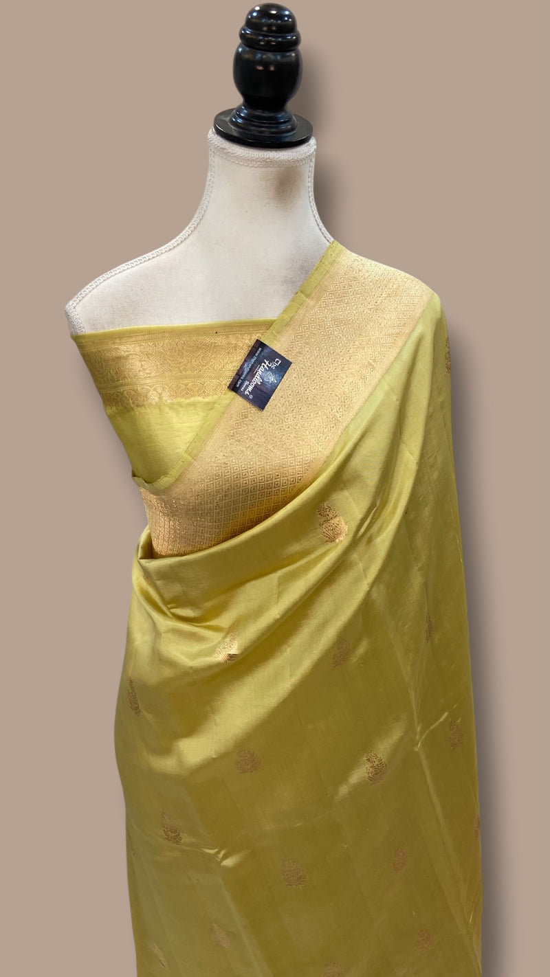 Pure Mango Silk Banarasi Handloom Saree - All Over Kadua Motifs