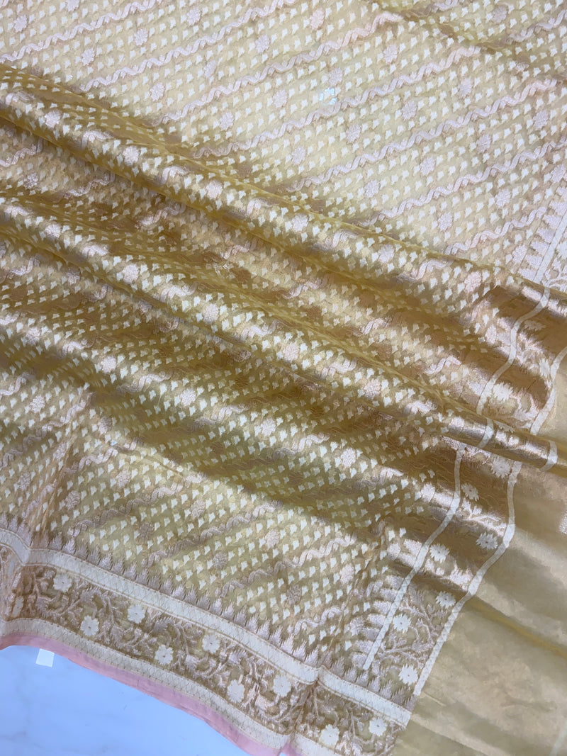 Pure Tissue Reshmi Zari Banarasi Brocade Handloom Dupatta - The Handlooms