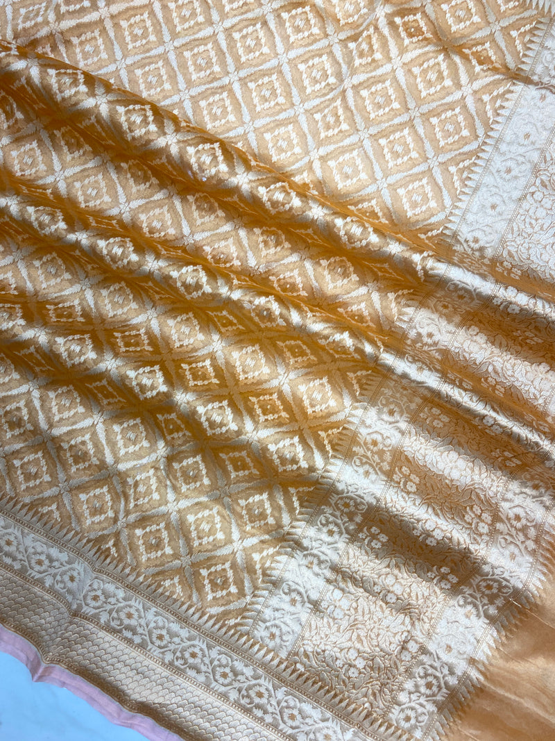 Pure Tissue Reshmi Zari Banarasi Brocade Handloom Dupatta - The Handlooms