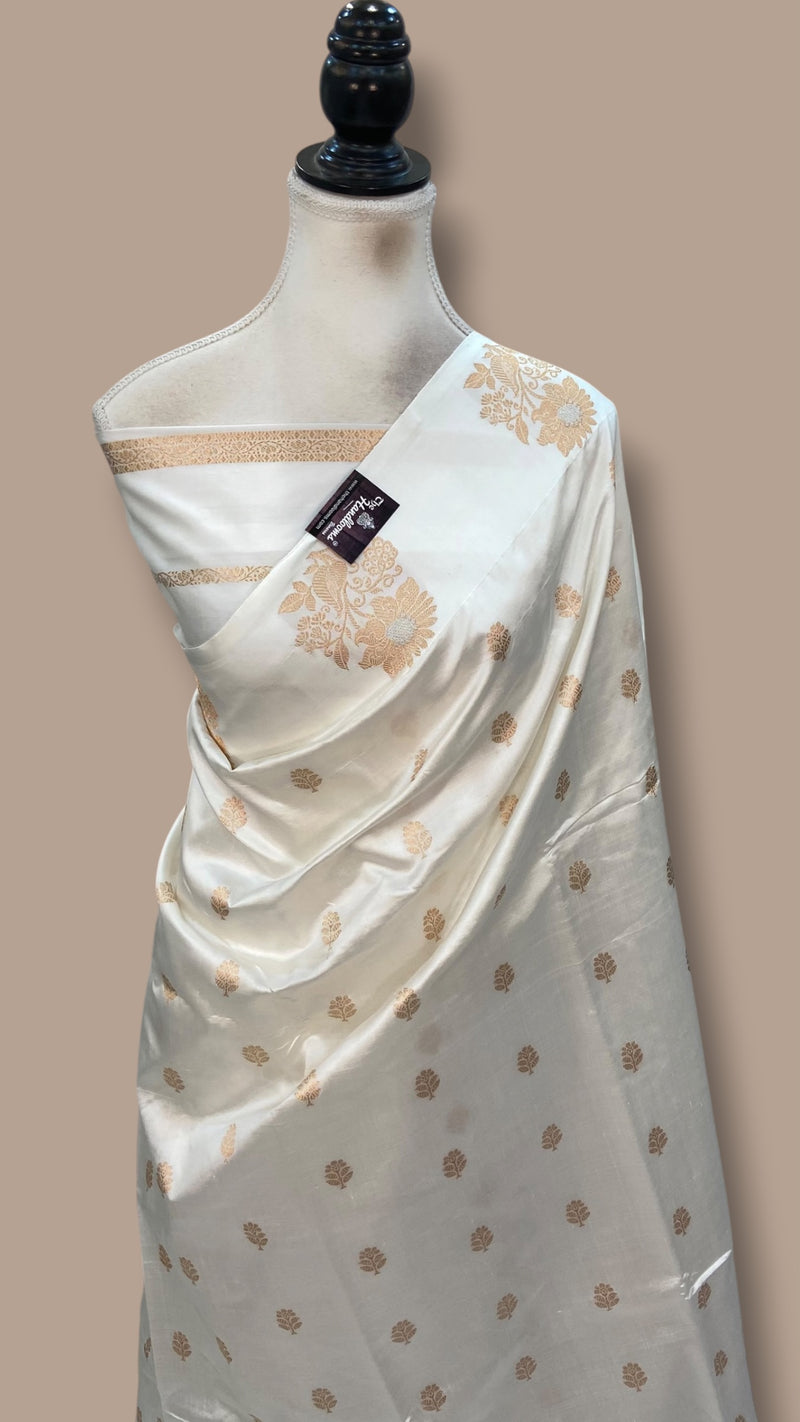 White Pure Katan Silk Banarasi Handloom Saree - All Over Kadua Motifs