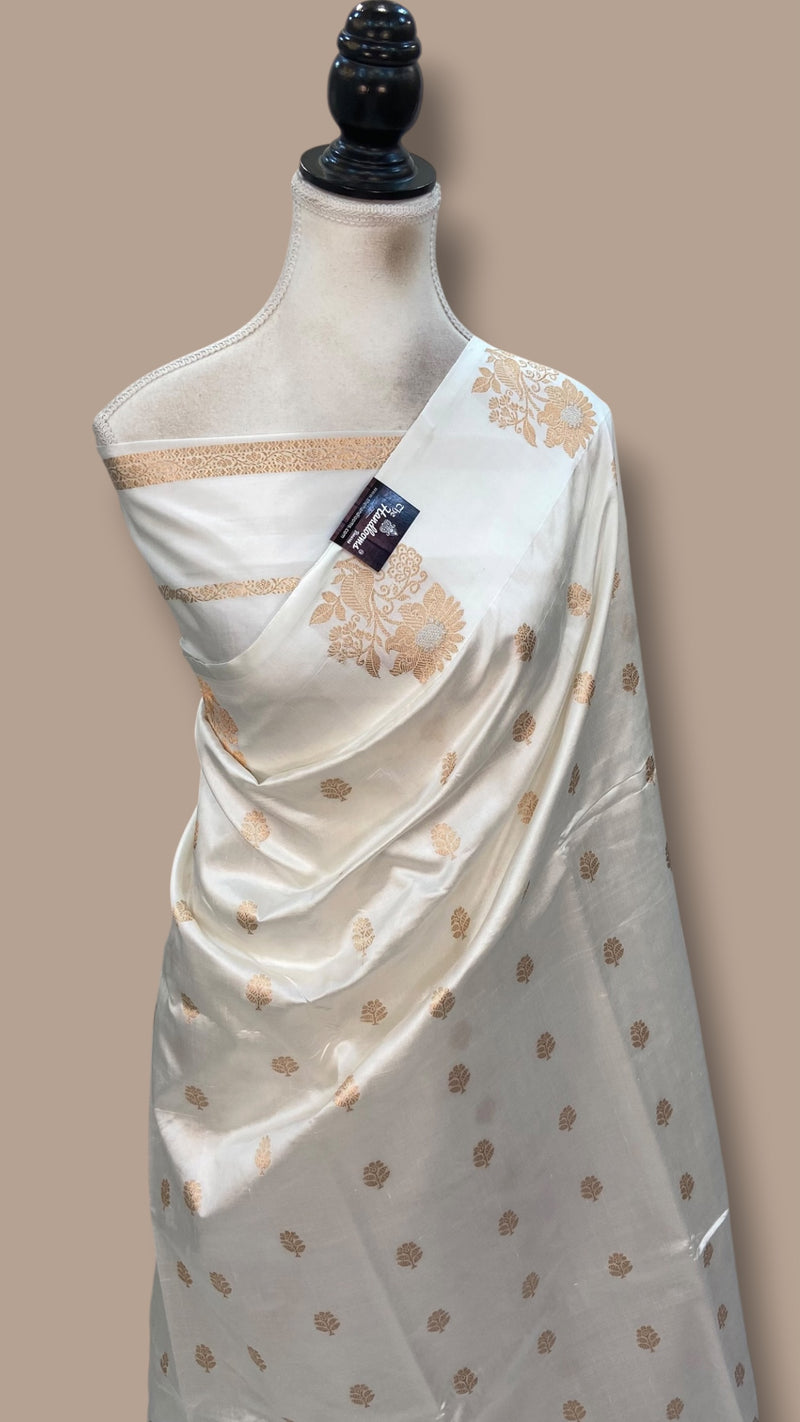 White Pure Katan Silk Banarasi Handloom Saree - All Over Kadua Motifs