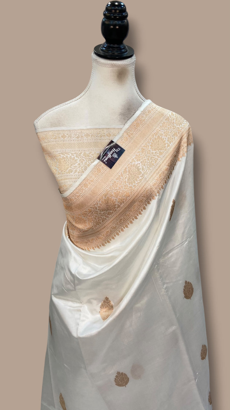 White Pure Katan Silk Banarasi Handloom Saree - All Over Kadua Motifs