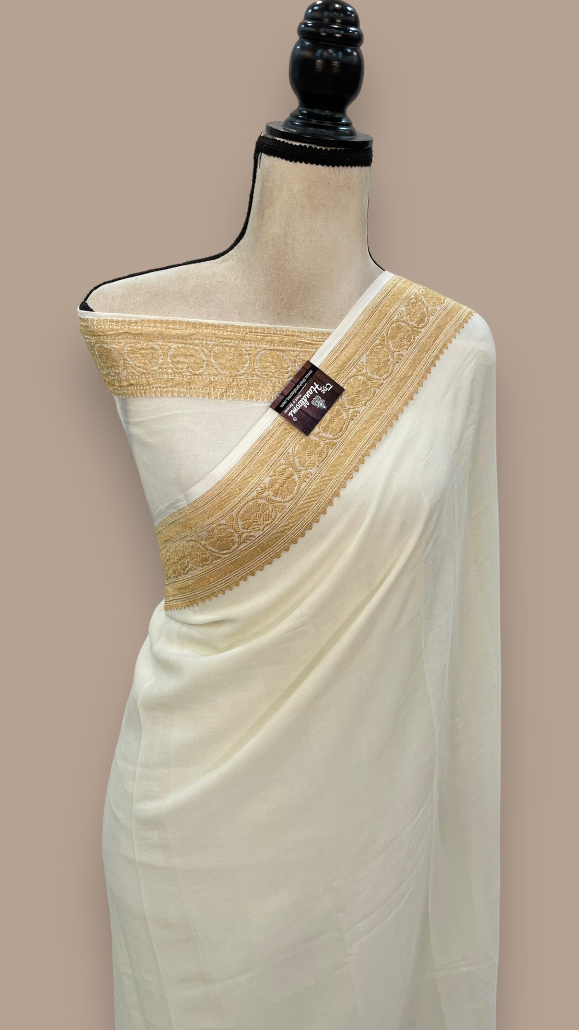 Khaddi Georgette Banarasi Saree - Gold zari